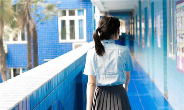 吐鲁番如何找到一个可以帮助我生孩子的女人？